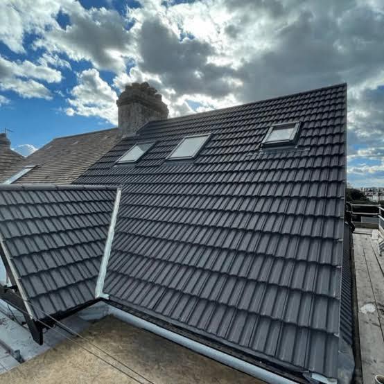Roof replacement in Plymouth